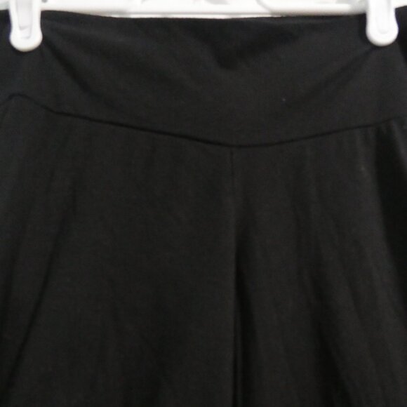 SOPRANO | medium | Black Lightweight Culottes| EUC - Picture 4 of 13